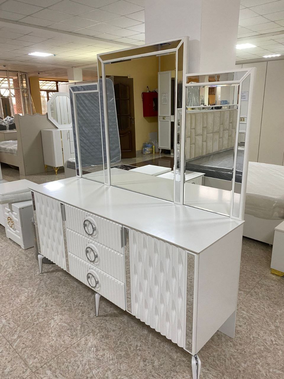 Спальня "Монреаль" 6-ти дв