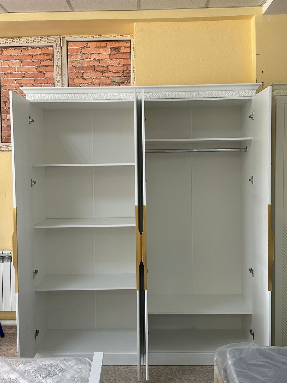 Шкаф "Микеа"